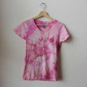 Gildan Pink Tye-dye T-shirt